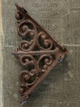 Load image into Gallery viewer, Cast Iron Shelf Bracket, Rustic Iron Shelf Brackets, Antique Iron Shelf Bracket, Kitchen Shelving, Iron Bracket, Rustic Shelf Bracket