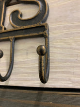 Load image into Gallery viewer, Keys Wall Decor With Hooks, Wall Decor, Key Metal Wall Hook, Vintage Wall Hanging Hook, Cast Iron Keys Hook, Keys Wall Decor With 4 Hooks

